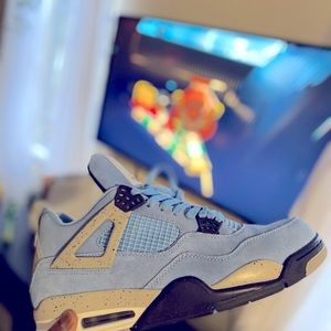 COPY - Air Jordan 4 University Blue